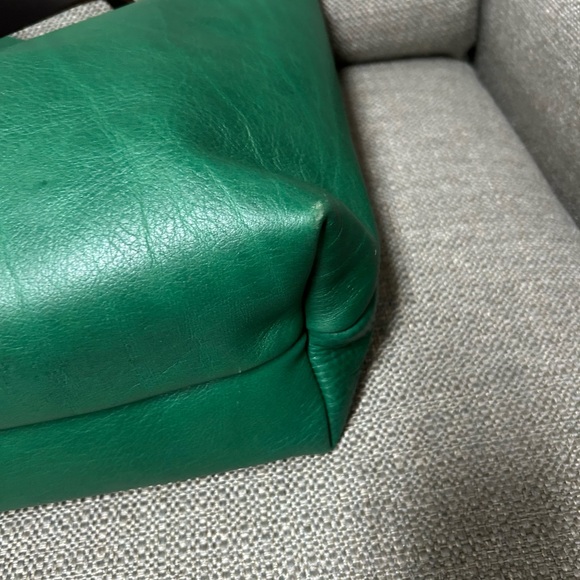 Portland Leather Goods O/S Tote - Picture 3 of 6